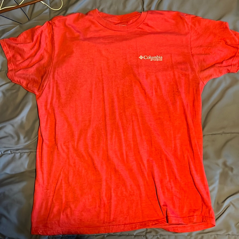RED Columbia Tee “Performance Hunting Gear”